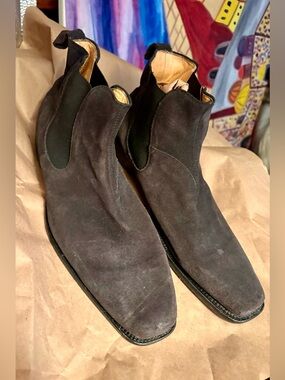 Men's ron white Suede Chelsea Boots - Classic Slip-On Style